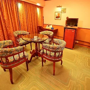 **** Hotel The Surya India