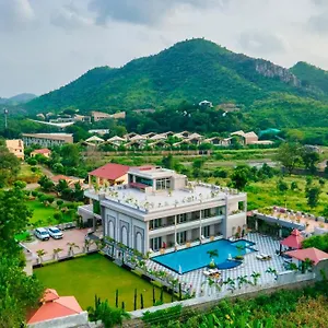 ***** Resort Mountain Creek India