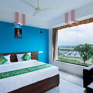 Treebo Airsuite Airport Kochi