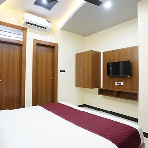 *** Hotel The Castle Railway Station India